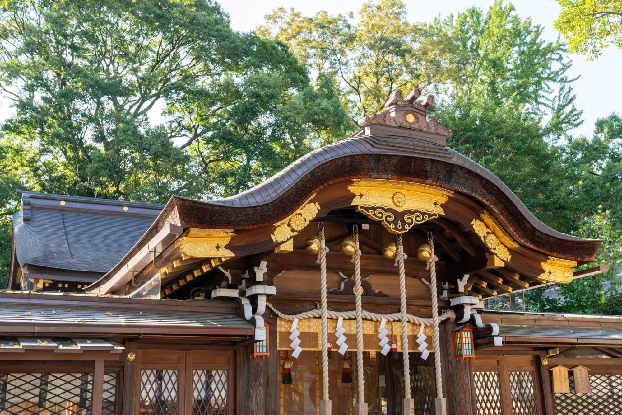 Kyoto Brighton Hotel Exterior foto The honden (main shrine)